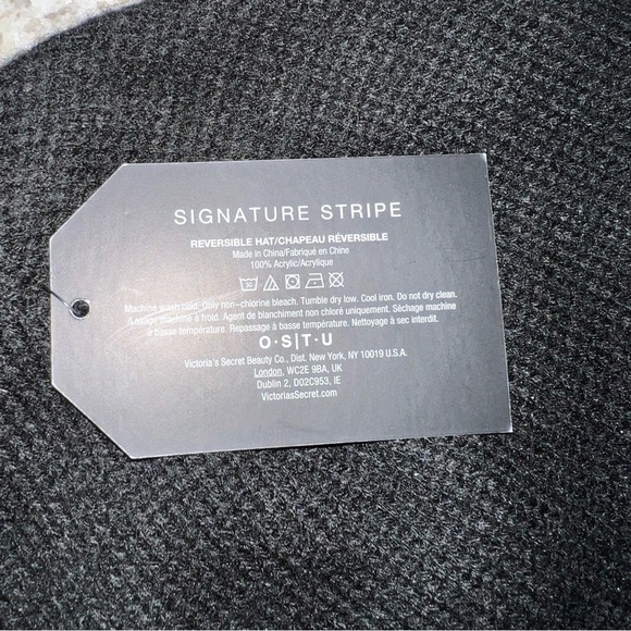 NWT Victoria's Secret Signature Pink and Black Stripe Reversible Beanie - Picture 4 of 11